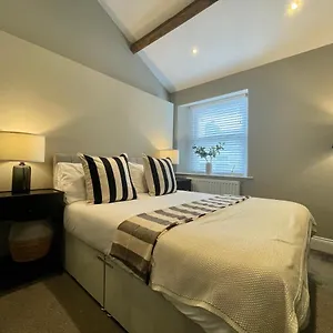 Queen's Cottage, Skipton